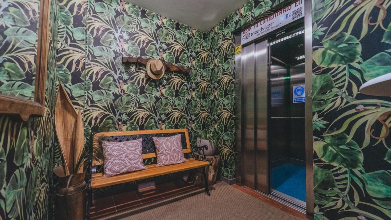 Peregrina Hotel Санксенсо Екстериор снимка